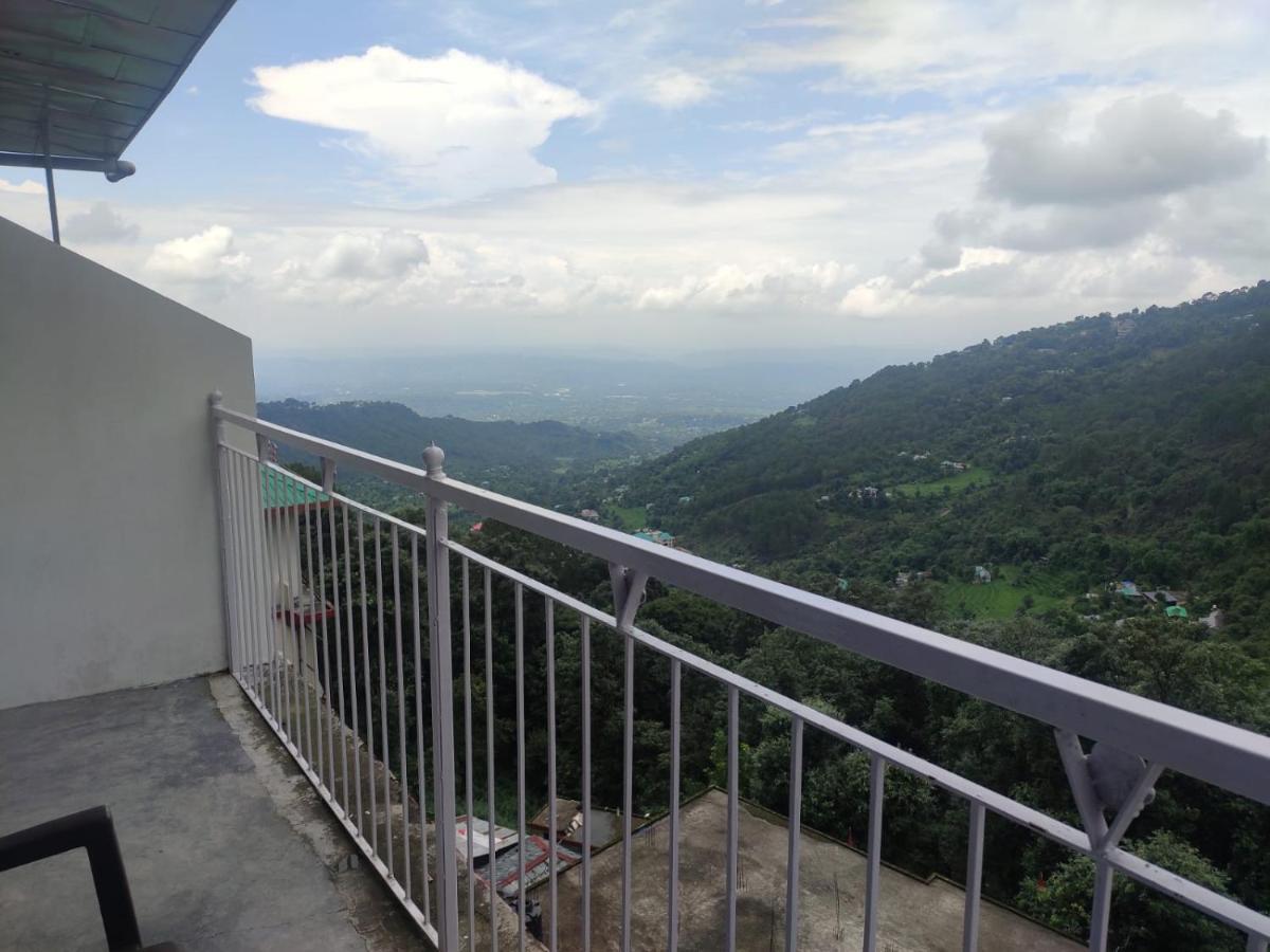 Hotel Amandeep Dharamshala Exterior photo