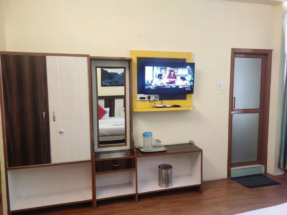 Hotel Amandeep Dharamshala Exterior photo
